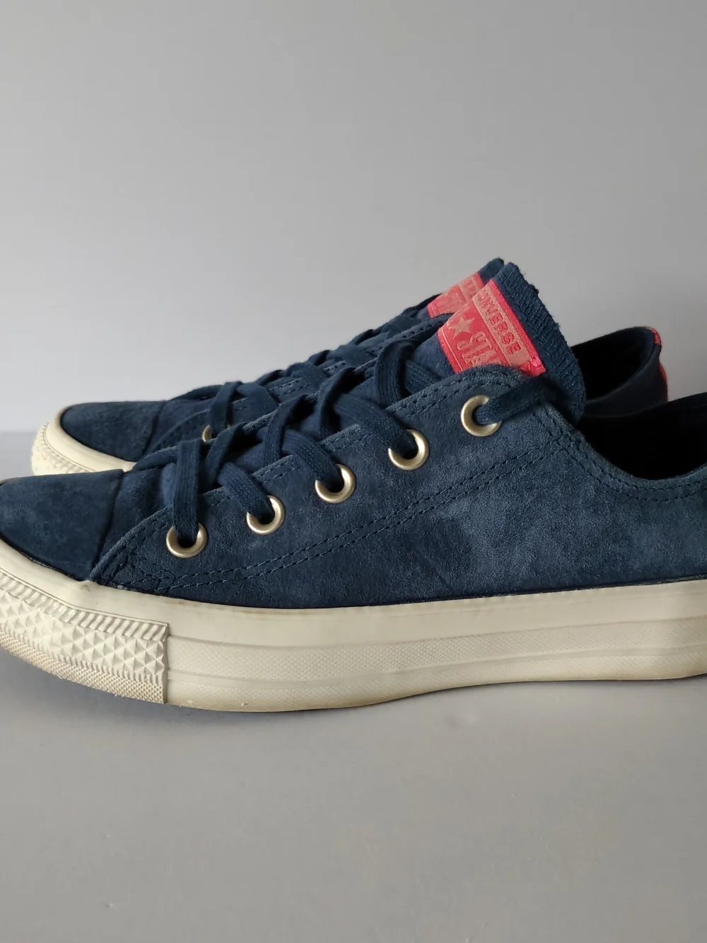 Converse Women's 6 Navy Suede Low-Top Sneakers with Pink Tongue & Stripe Accent